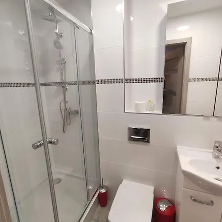 홈스테이 Night Point 라시보르츠